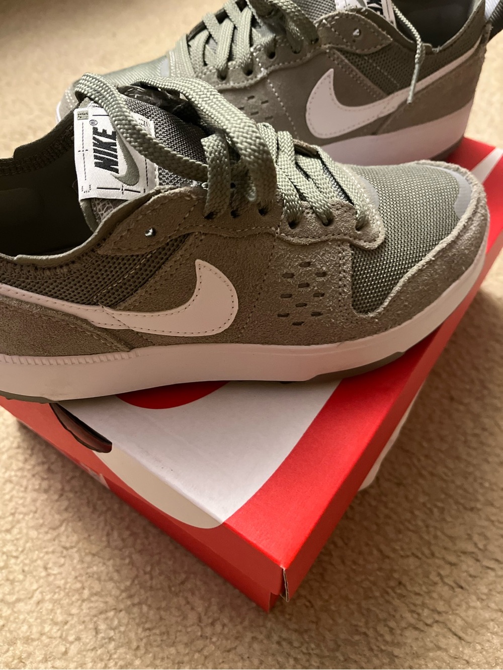 Nike C1TY